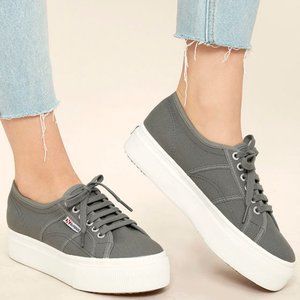 **Superga PLATFORM SNEAKER**